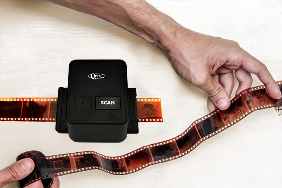 Slide Scanner 35mm Negative Film Scanners 135 Slide and Film Converter 17.9 MP Moive Scaner to Digital Converter Photo Scanners Aimak Store